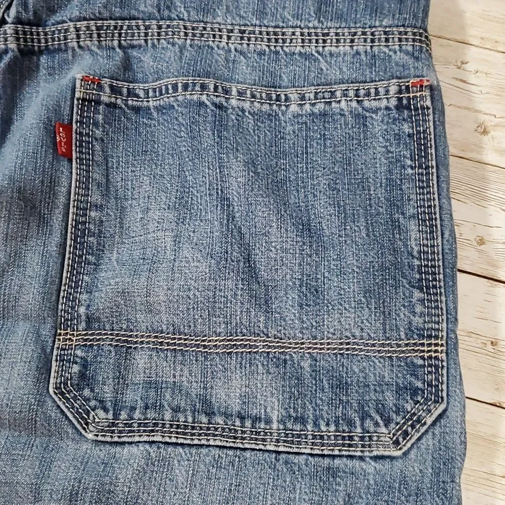 Levis great pre